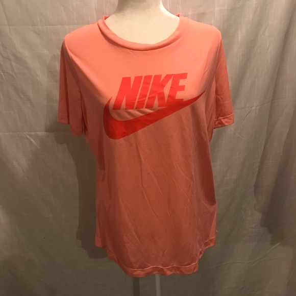 Nike Tops - Nike top L